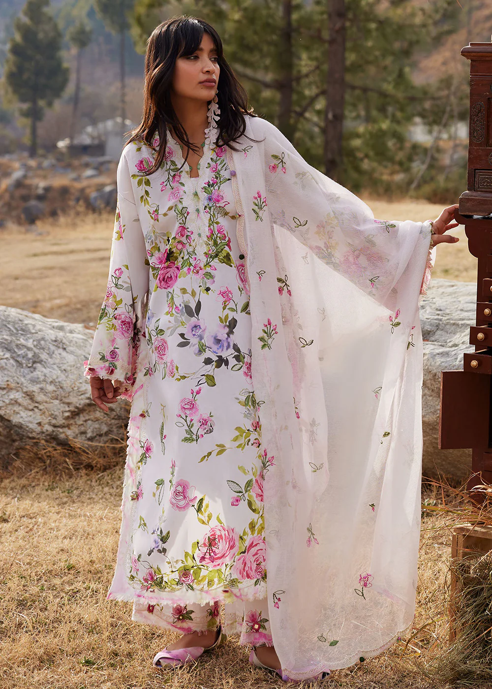 Trendy Pakistani Salwar Suits in Australia & New Zealand Online